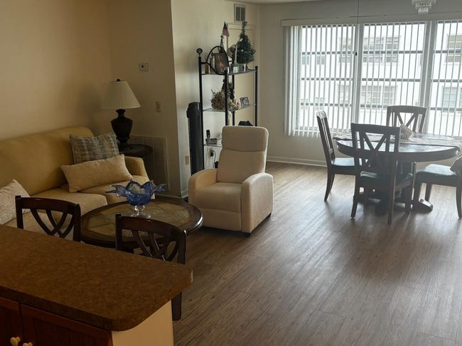 UNIT-406 - 5623 80 Th St N, Condo with 1 bedrooms, 1 bathrooms and null parking in St Petersburg FL | Image 6