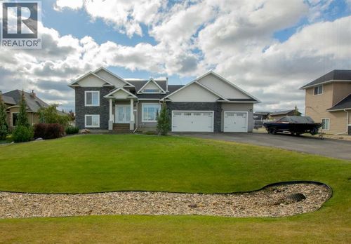 7717 Park Lane, County Of Grande Prairie No. 1, AB, T8X0G4 | Card Image