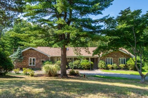 29 Pierson Hill Rd, Randolph, NJ, 07869-2304 | Card Image