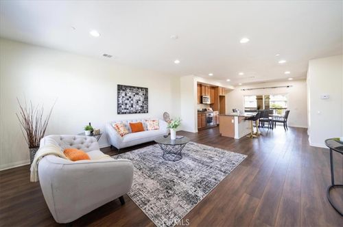 40887 Belleray Ave, Murrieta, CA, 92562-6349 | Card Image