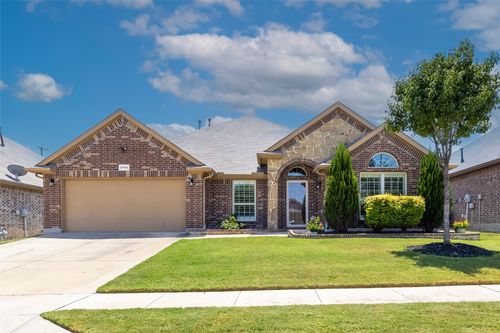 2112 Rosalinda Pass, Fort Worth, TX, 76131-1555 | Card Image