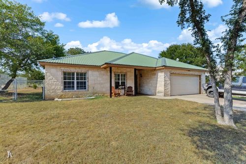 145 Chaumont St, Kingsland, TX, 78639-4425 | Card Image