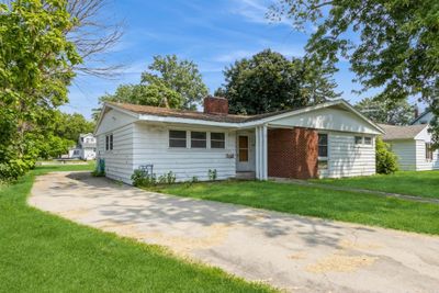 392 W Marion Street, House other with 3 bedrooms, 1 bathrooms and null parking in Marengo IA | Image 1