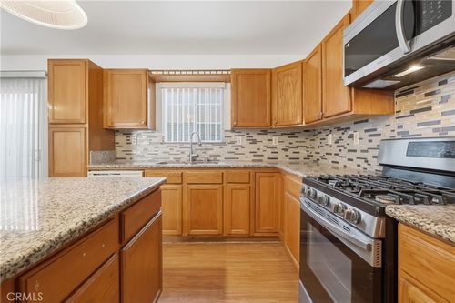 2211 Barbour Ct, San Pedro, CA, 90731-5927 | Card Image