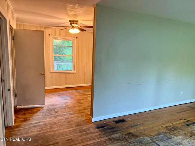 321 Walnut Valley Rd, House other with 3 bedrooms, 1 bathrooms and null parking in Clinton TN | Image 8