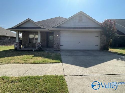 711 River Landing Blvd Sw, Madison, AL, 35756-5601 | Card Image