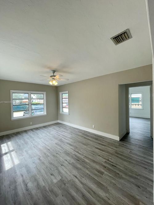 1-820 Se 12th St, Fort Lauderdale, FL, 33316 | Card Image