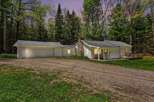 5950 Mark Dr, Hale, MI, 48739-9518 | Card Image