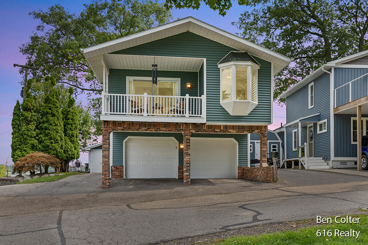 Golfside Ct, Saranac, MI 48881