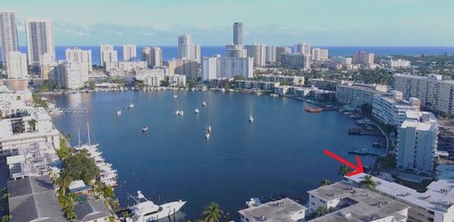 apt-3c-450 Golden Isles Dr, Hallandale Beach, FL, 33009-7560 | Card Image