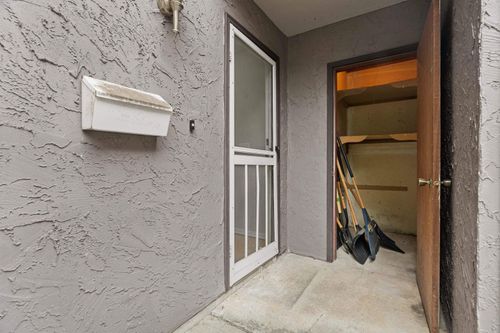 1012-34909 Old Yale Rd, Abbotsford, BC, V3G2E7 | Card Image
