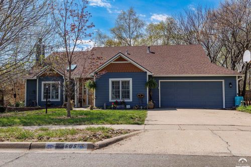 505 Shoal Ln, Lawrence, KS, 66044-9627 | Card Image