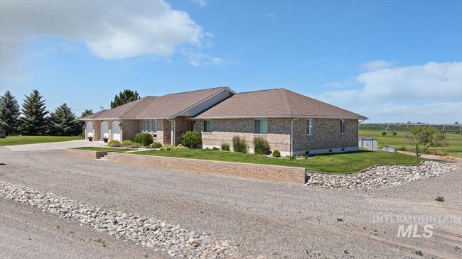 3415 N 2600 E, House other with 3 bedrooms, 3 bathrooms and 3 parking in Twin Falls ID | Image 24
