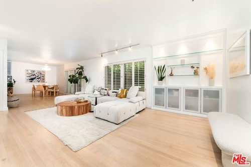 unit-14-933 17th St, Santa Monica, CA, 90403-3266 | Card Image