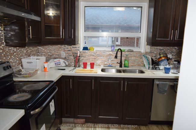 52 Peace Dr, House other with 6 bedrooms, 4 bathrooms and 4 parking in Scarborough ON | Image 9