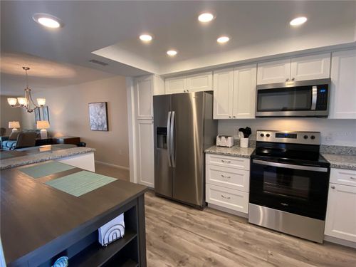 apt-422-5575 Gulf Blvd, ST PETE BEACH, FL, 33706-2344 | Card Image
