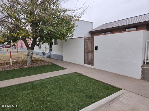 815 Tays Street, El Paso, TX, 79901 | Card Image