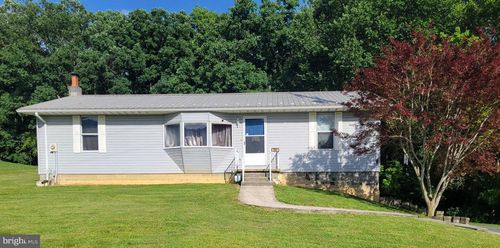 80 Mitchell St, ROMNEY, WV, 26757-7385 | Card Image