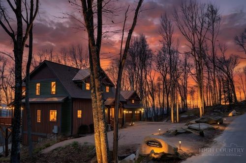27 Timber Rock Trl, Banner Elk, NC, 28604-6390 | Card Image