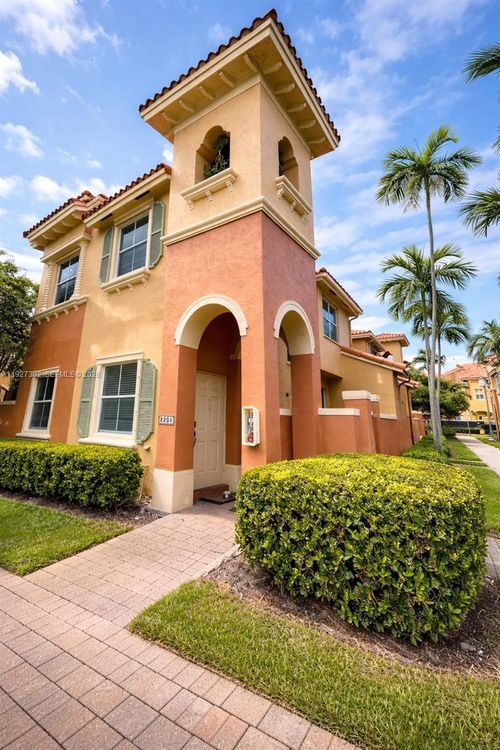 5405-2201 Clipper Pl, Fort Lauderdale, FL, 33312-5243 | Card Image
