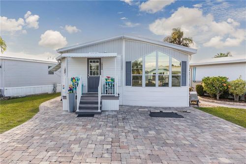 10848 Vireo Cir, ESTERO, FL, 33928-2429 | Card Image