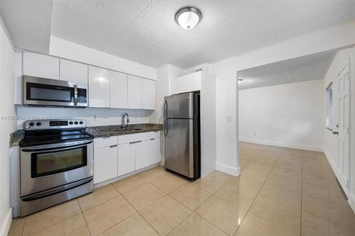 apt-15-13251 Memorial Hwy, Miami, FL, 33161-3948 | Card Image