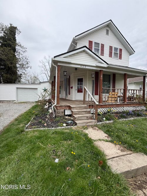 423 E North St, Kenton, OH, 43326-1616 | Card Image