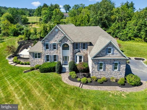 16 Stillwater Ln, FLEMINGTON, NJ, 08822-2653 | Card Image