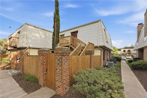 1014 Lands End Way, Virginia Beach, VA, 23451-6510 | Card Image