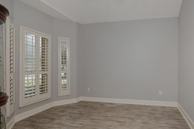 27519 Rebecca Field Ln, House other with 4 bedrooms, 2 bathrooms and 2 parking in Spring TX | Image 4