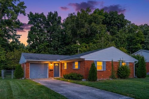 1854 Heidelberg Dr, Loveland, OH, 45140-2134 | Card Image