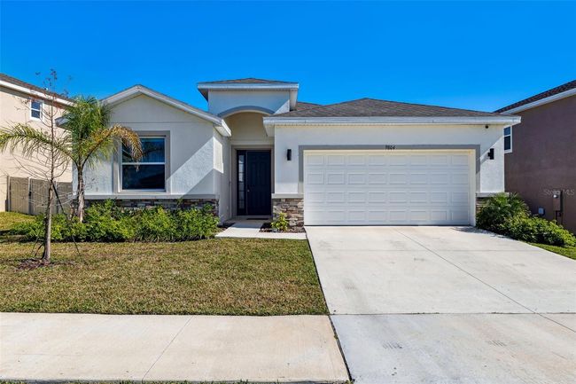 9804 Rowing Dale Bnd, House other with 4 bedrooms, 3 bathrooms and null parking in WESLEY CHAPEL FL | Image 4