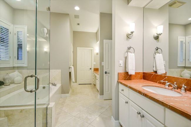 9001 Thickwoods, House other with 4 bedrooms, 5 bathrooms and 2 parking in Austin TX | Image 19
