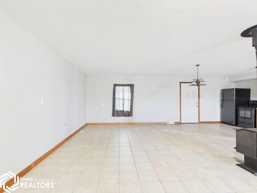 10790 Stag Ln, Moravia, IA, 52571-8854 | Card Image
