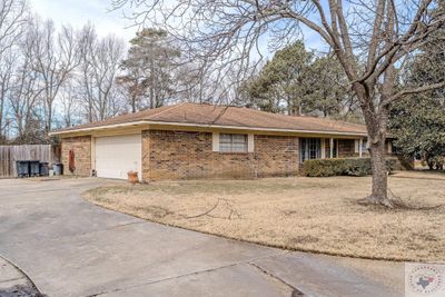 6 Cambridge, House other with 4 bedrooms, 2 bathrooms and null parking in Texarkana AR | Image 1