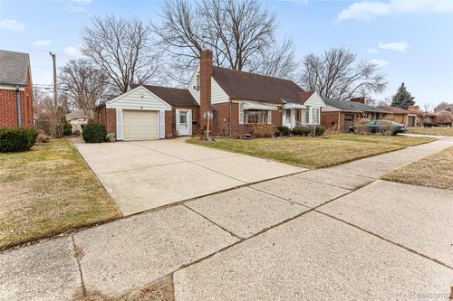 17980 Homer St, Roseville, MI, 48066-2557 | Card Image