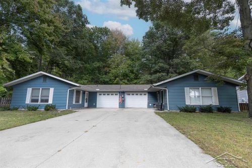 22 W Birchview Drive, Sanford Vlg, MI, 48657 | Card Image