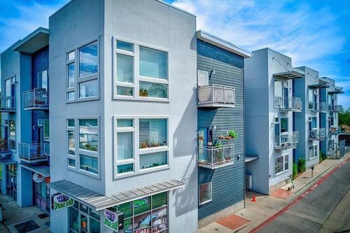 unit-200-2931 E 12th St, Austin, TX, 78702-2416 | Card Image