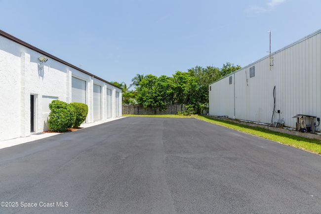 128 Tomahawk Dr, Home with 0 bedrooms, 3 bathrooms and null parking in INDIAN HARBOUR BEACH FL | Image 37
