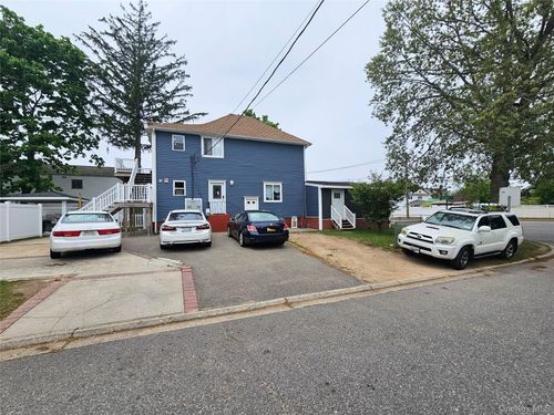 890 Dixon Ave, Copiague, NY, 11726-2210 | Card Image