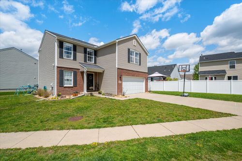 8649 Magnolia Way, Dexter, MI, 48130-9106 | Card Image