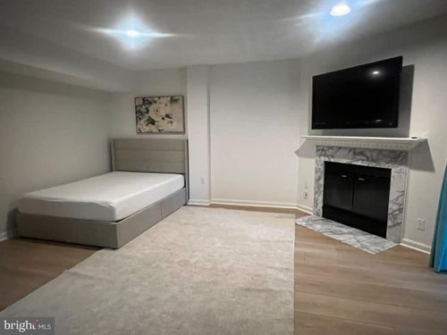 43498 Blacksmith Sq, ASHBURN, VA, 20147-4639 | Card Image