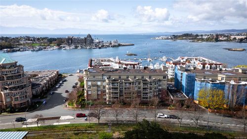 201-165 Kimta Rd, Victoria, BC, V9A7P1 | Card Image