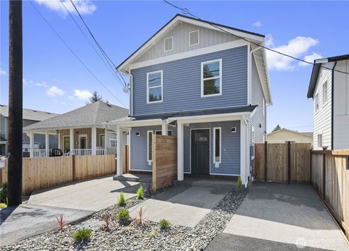 b-202 S Alder Ave, Granite Falls, WA, 98252-8797 | Card Image