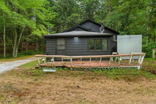 148 N Shore Rd, Voluntown, CT, 06384-1720 | Card Image