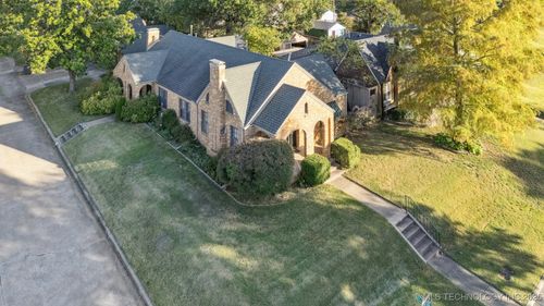 2704 16th St, Tulsa, OK, 74104-4719 | Card Image