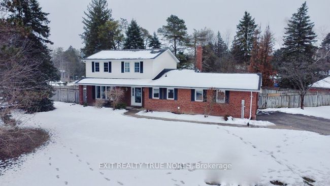 66 Willow Landing Rd, House other with 4 bedrooms, 3 bathrooms and 6 parking in Midhurst ON | Image 4