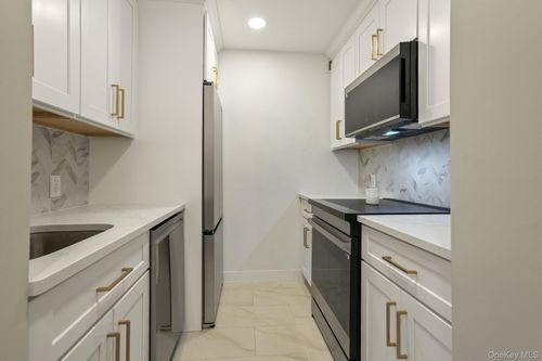 5108 Villa At The, Peekskill, NY, 10566 | Card Image