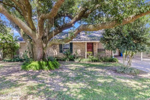 120 Burrow Dr, Scott, LA, 70583-4614 | Card Image