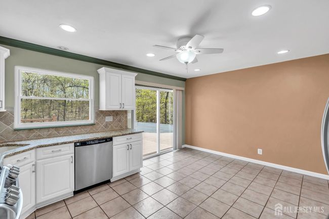 27 Brookside Rd, House other with 3 bedrooms, 3 bathrooms and null parking in Edison NJ | Image 8